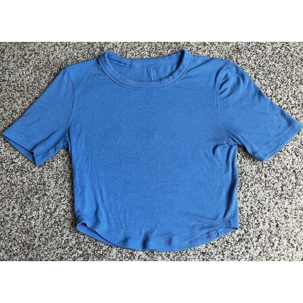 Women's Lululemon Blue Ribbed Crop Top, Small